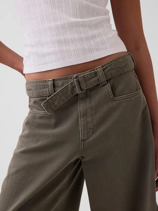 Pantalones tipo culotte de talle medio con cinturón