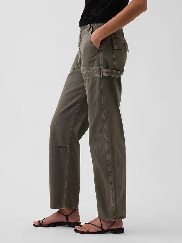 Pantalones utilitarios de talle medio hasta el tobillo