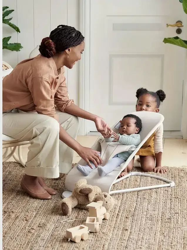 Paquete Bliss de BabyBjörn con hamaca de jersey 3D y peluche