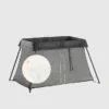 Paquete de cuna de viaje Babybjorn Light y sábana ajustable