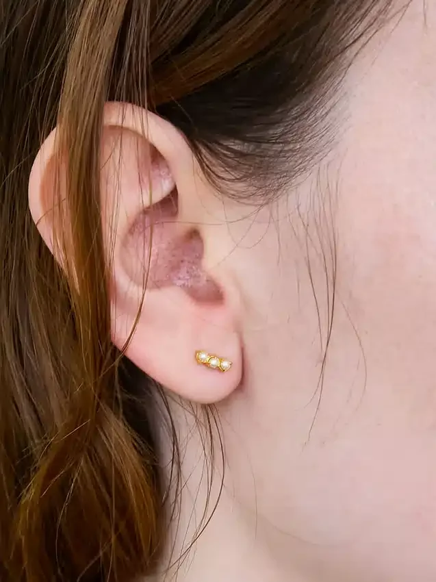 Pendientes de barra con perla de Admiral Row