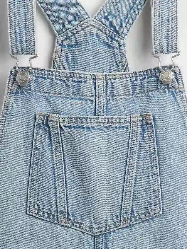 Peto corto holgado de mezclilla para niños