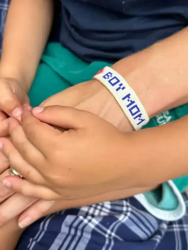 Pulsera con cuentas «Hart Boy Mom»