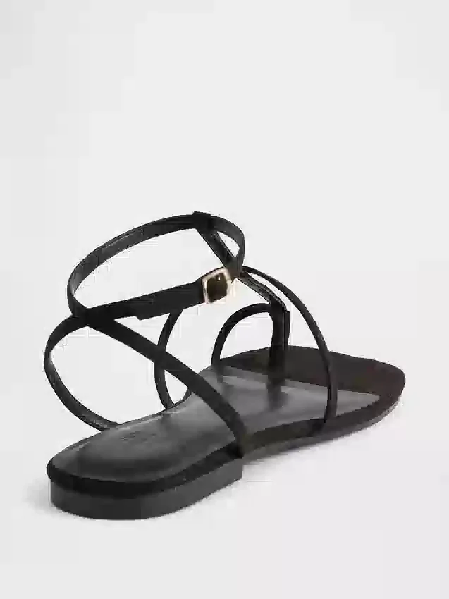 Sandalias con correa en T de gamuza vegana