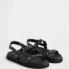 Sandalias de talón abierto con tachuelas para niños
