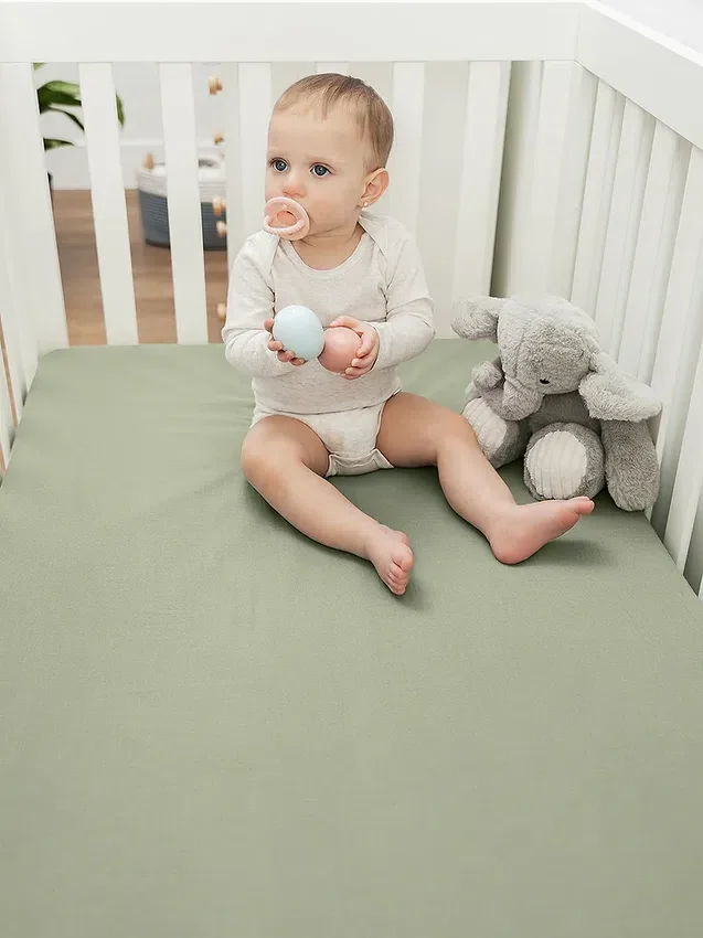 Sábana ajustable de muselina para cuna de Comfy Cubs