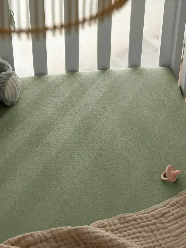 Sábana ajustable de muselina para cuna de Comfy Cubs