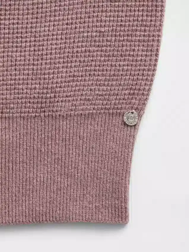 Sudadera con capucha corta de tejido tipo waffle CashSoft de GAP × Summer Fridays