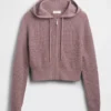 Sudadera con capucha corta de tejido tipo waffle CashSoft de GAP × Summer Fridays