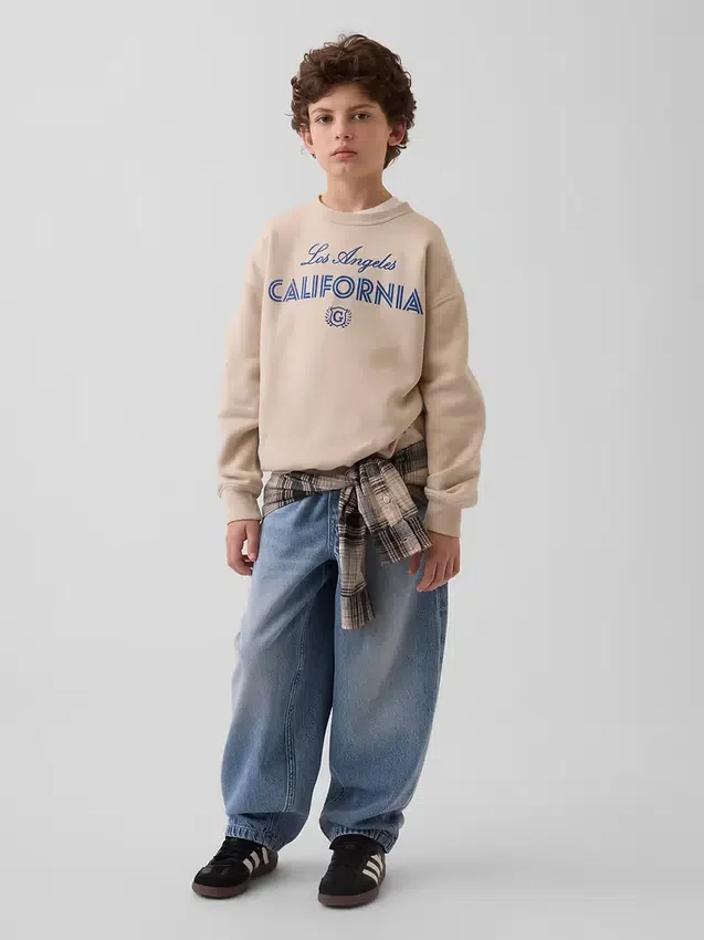 Sudadera infantil con diseño gráfico de corte holgado