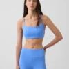 Sujetador deportivo GapFit Smooth con espalda cruzada