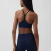 Sujetador deportivo GapFit Smooth con espalda cruzada