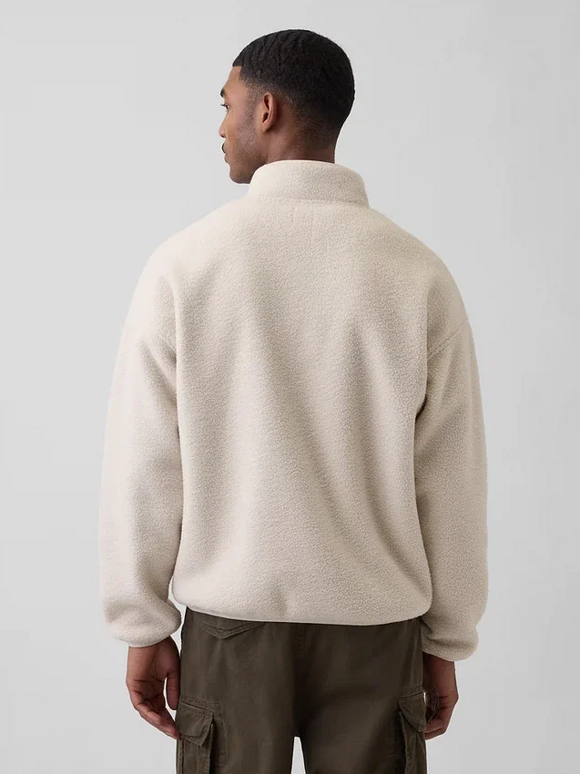 Suéter oversize de sherpa con media cremallera