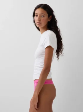 Tanga con logotipo de algodón orgánico elástico