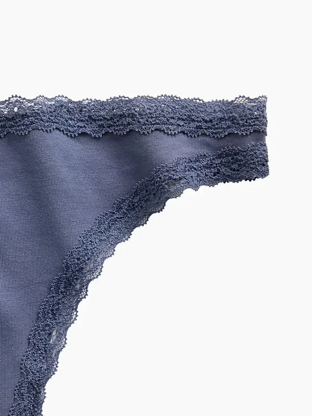 Tanga de algodón orgánico elástico con ribete de encaje