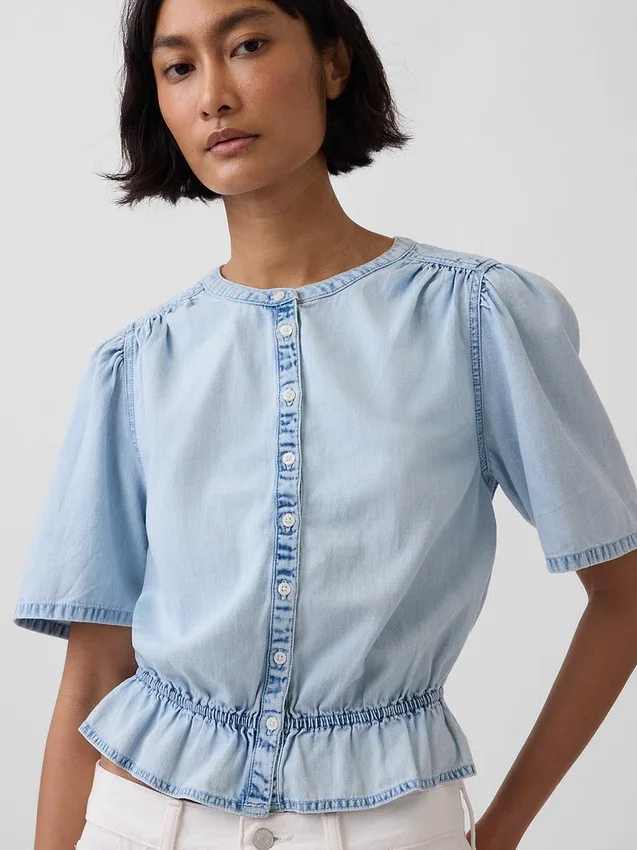 Top corto de denim con peplum