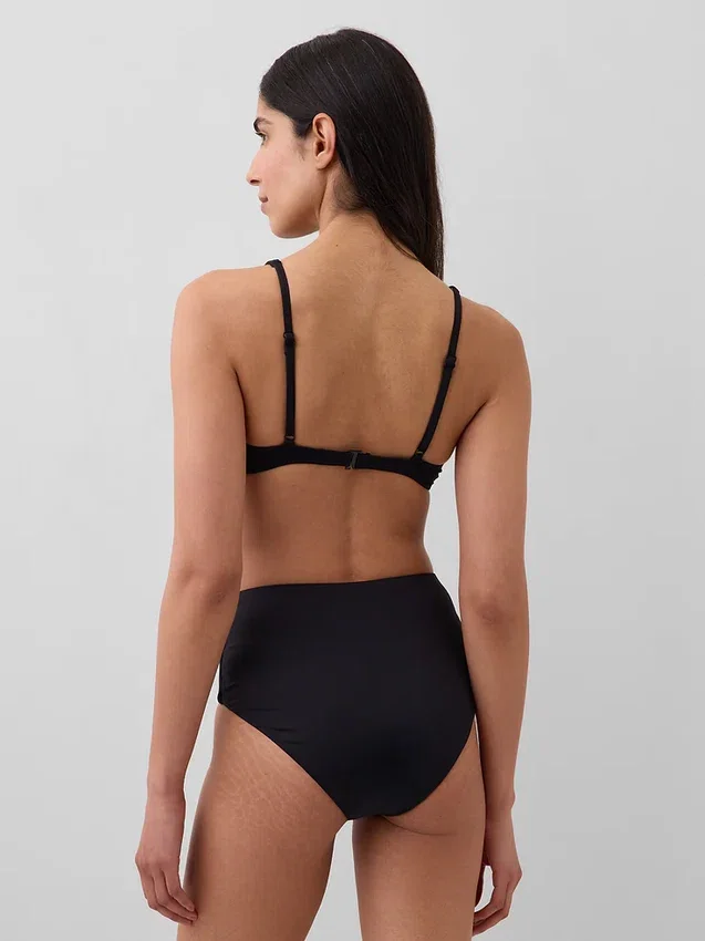 Top de bikini tipo balconette