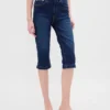 Vaqueros capri cortos de talle alto