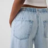 Vaqueros cortos holgados de talle bajo al estilo de los 90