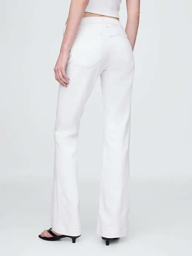 Vaqueros de talle bajo, largos y ajustados