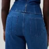 Vaqueros de tiro alto con pinzas y pierna ancha GAP × Hfr de Atelier Ndigo