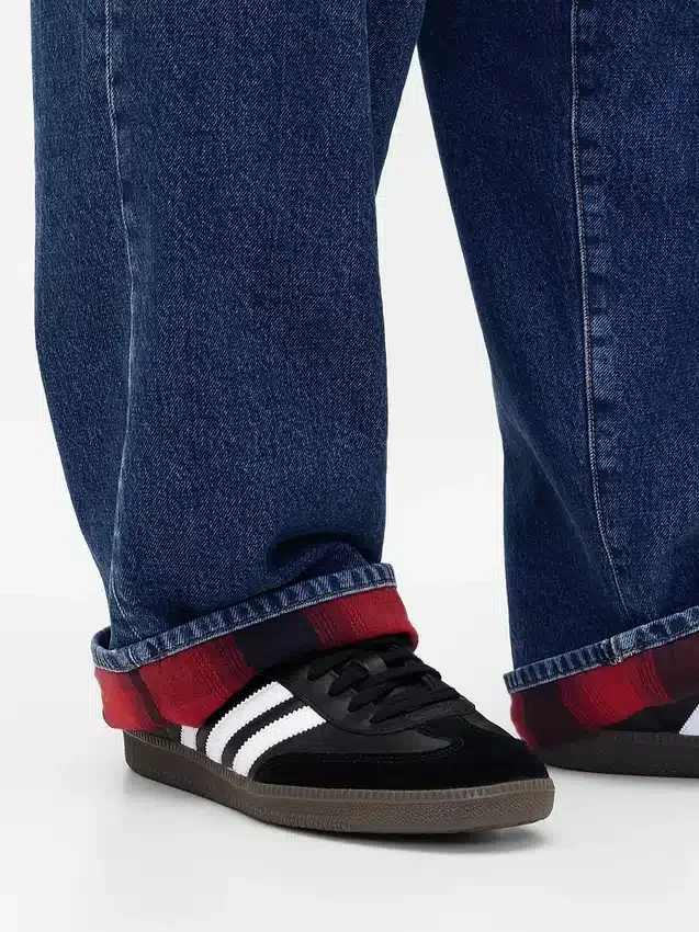 Vaqueros extra holgados con forro de franela para adultos de Stranger Things