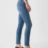 Vaqueros True Skinny de talle medio