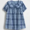 Vestido a cuadros con cuello para bebé