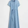 Vestido camisero midi de mezclilla con cinturón para atar
