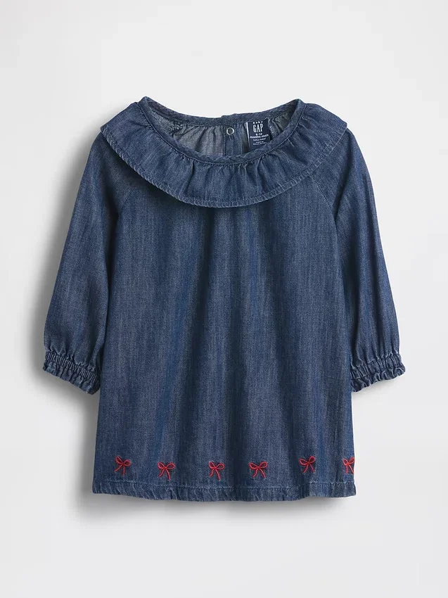Vestido de mezclilla para bebé con cuello de volantes