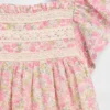Vestido floral con mangas con volantes para bebés y niños