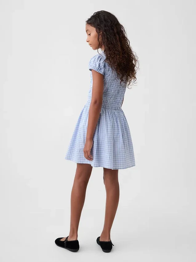 Vestido infantil con estampado fruncido