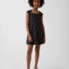 Vestido infantil de jersey con cuello cuadrado