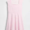 Vestido infantil de jersey con cuello cuadrado