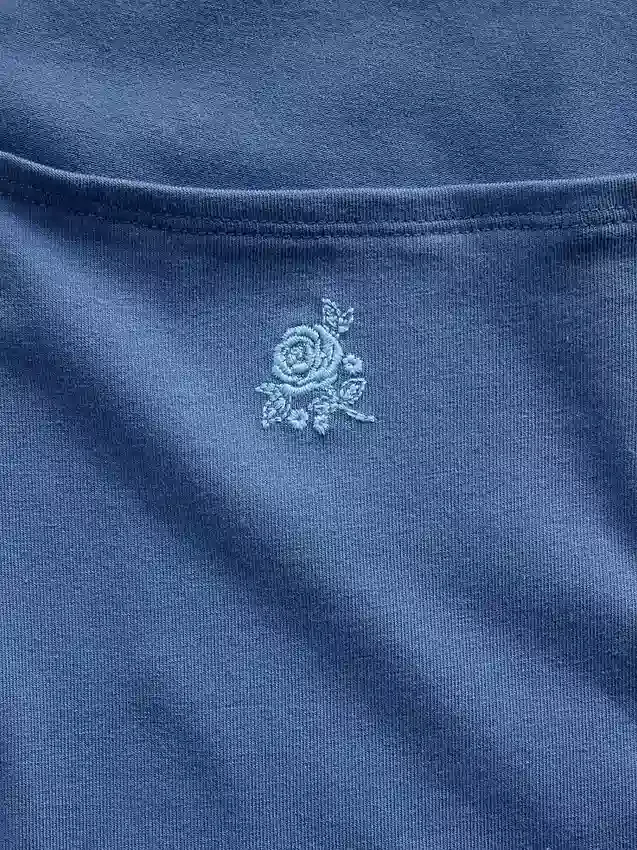 Vestido infantil de jersey con cuello cuadrado