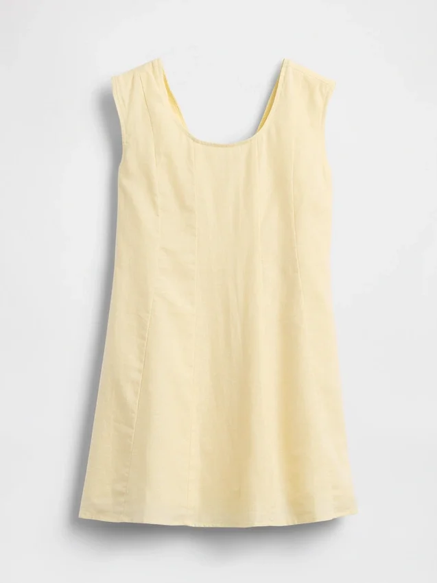 Vestido infantil de lino y algodón con cuello redondo