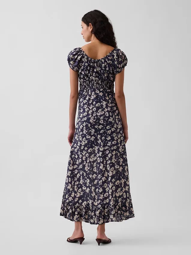 Vestido largo con cuello en V y dobladillo con volantes