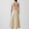 Vestido largo con cuello redondo