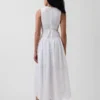 Vestido largo de cintura baja con ojales