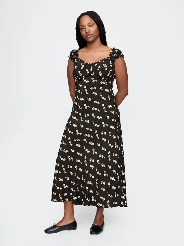 Vestido largo de crepé con escote corazón