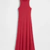 Vestido largo moderno sin tirantes con soporte integrado