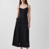 Vestido largo tipo camisola bordado de mezcla de lino