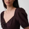 Vestido largo tipo corsé con mangas abullonadas