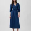 Vestido midi de mezclilla con cintura de piezas