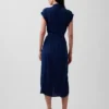 Vestido midi utilitario de mezclilla con cinturón para atar