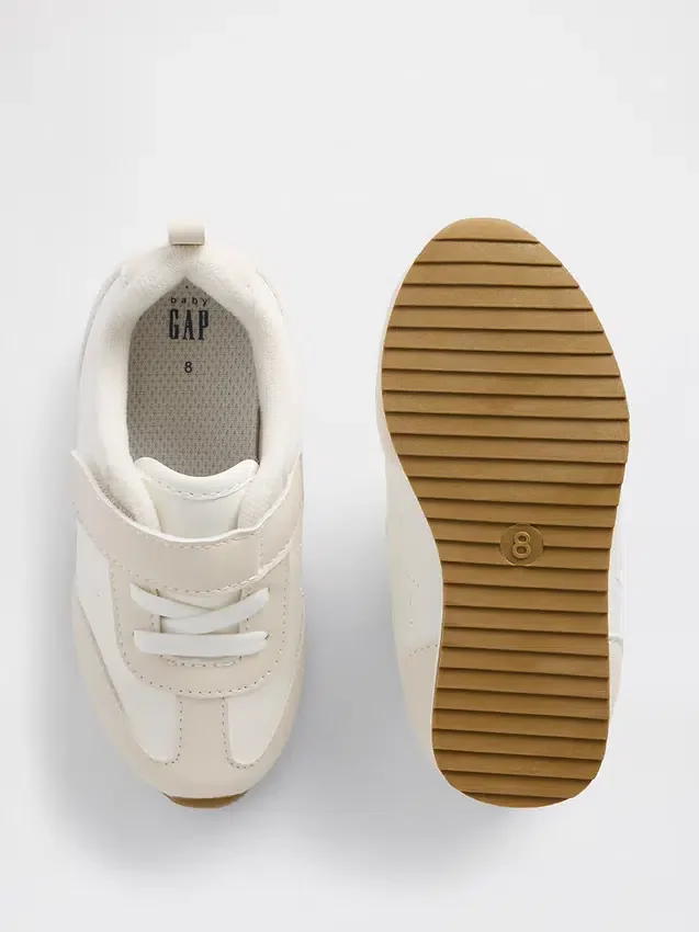 Zapatillas Star para niños pequeños